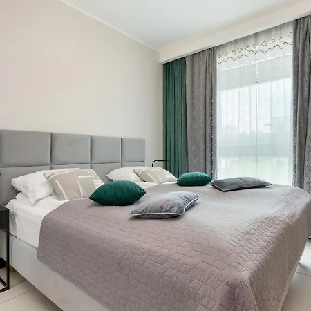 Elisabeth Ii By Renters דירה