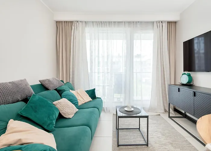 Elisabeth Ii By Renters *