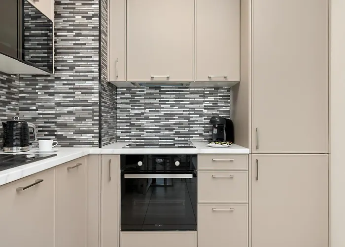 Elisabeth Ii By Renters Apartman